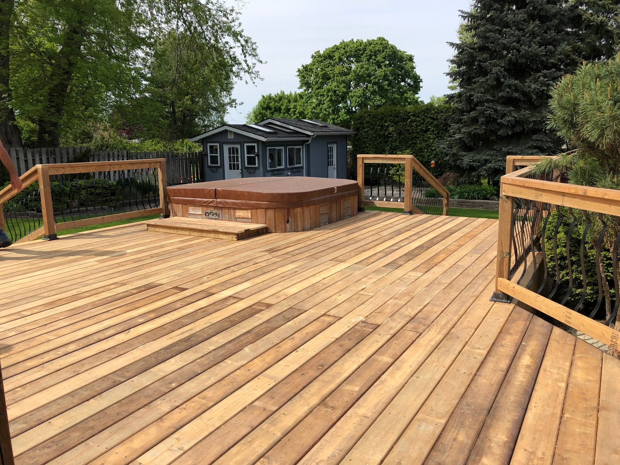 Deck Resurfacing With New Boards and Existing Deck